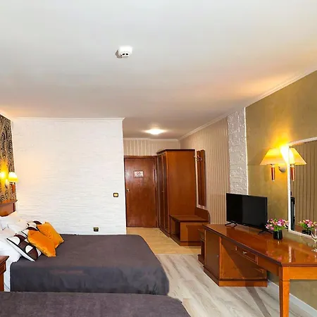 Hotel Yo Saints Constantine and Helena