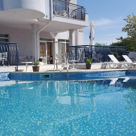 Hotel Yo Saints Constantine and Helena