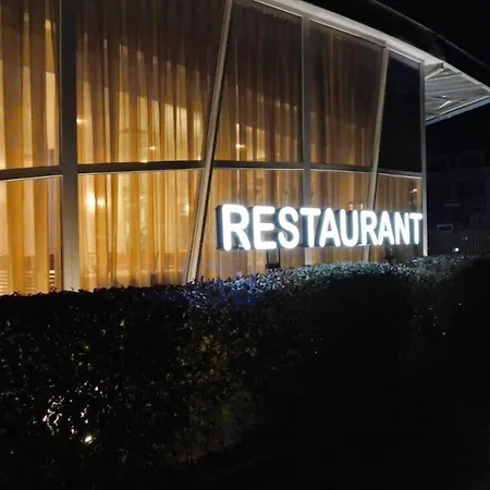 Yo 3* Saints Constantine and Helena