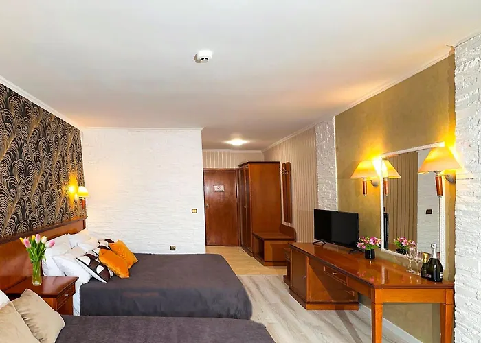 Hotel Yo St Constantin et Helena